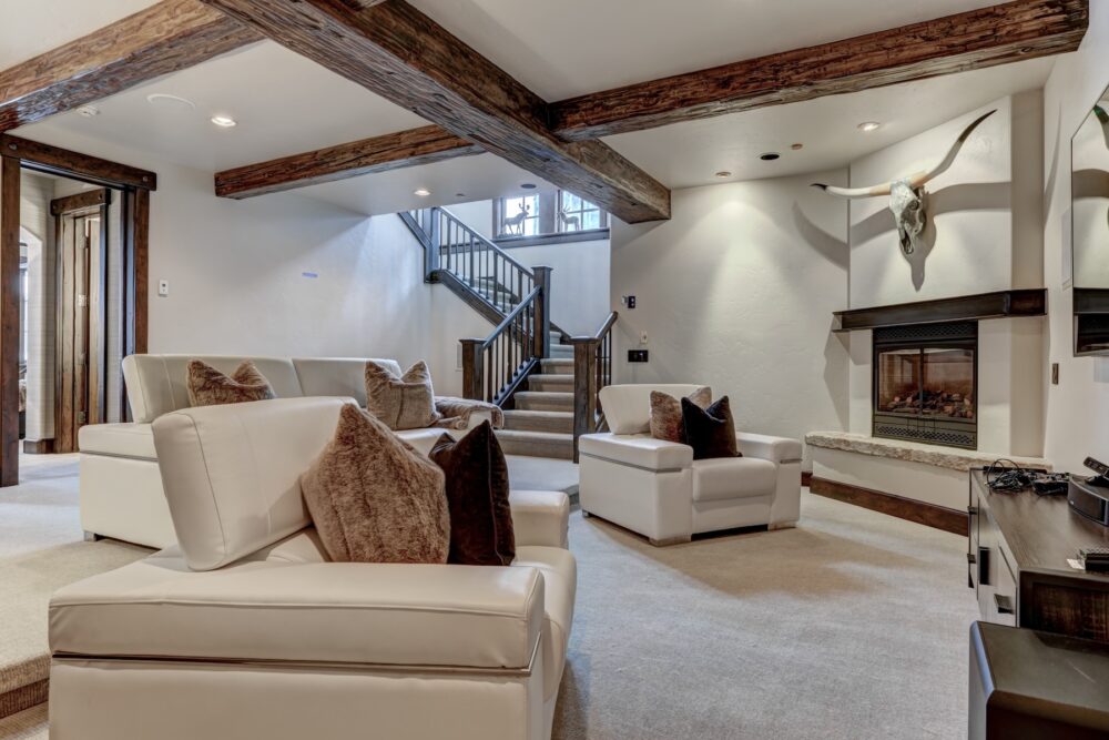 Nomadic Properties Nomadic Properties